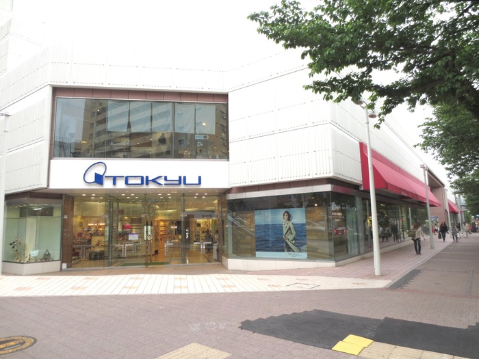 ショッピングセンター　東急百貨店 たまプラーザ店（ショッピングセンター）まで890m