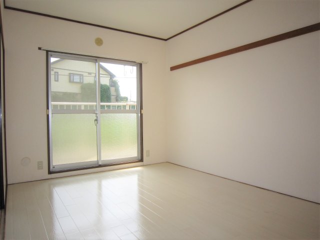 その他部屋・スペース　床新規張り替えを行います（色等変わる場合がございます。現況優