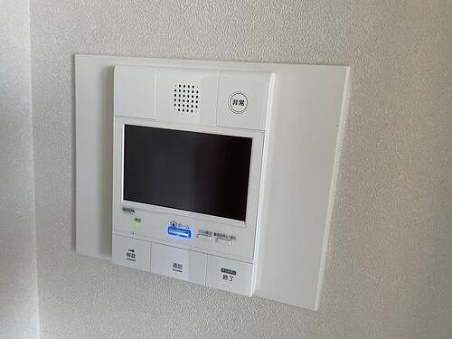 セキュリティ　TVモニター付きインターホン
