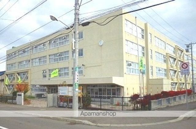 中学校　澄川中学校（中学校）まで260m