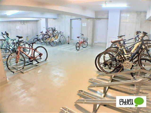 駐車場　※駐輪場