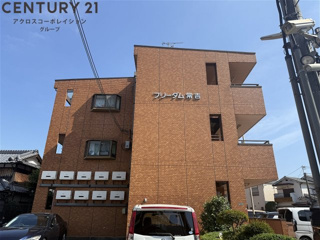 建物外観　モニター付きインターホンついてます♪