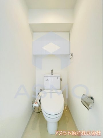 クロスレジデンス大阪新町のトイレ写真