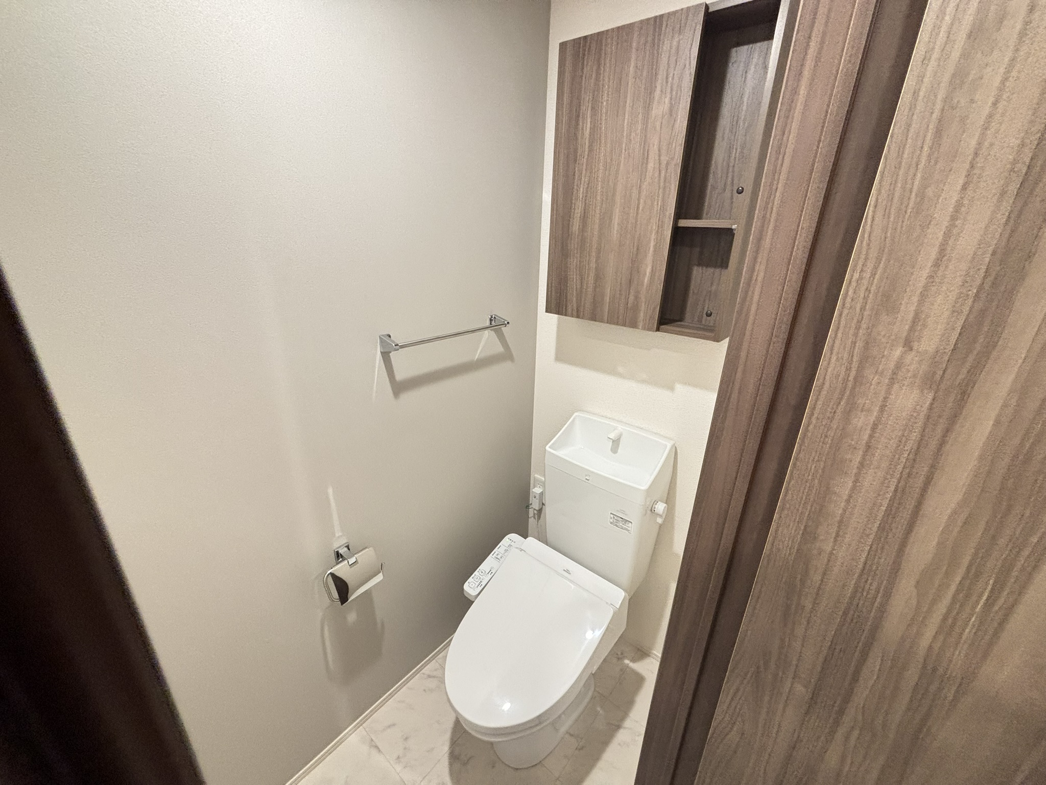 仙台市地下鉄南北線 河原町駅 徒歩5分 3階建 築1年のトイレ写真