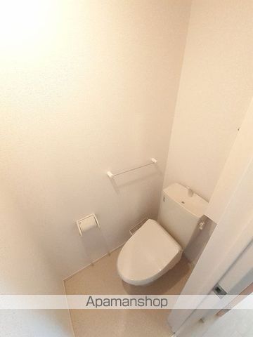 ＪＲ予讃線 伊予西条駅 徒歩30分 2階建 築8年のトイレ写真