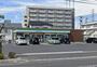 コンビニ　ファミリーマート福成二丁目店（コンビニ）まで571m