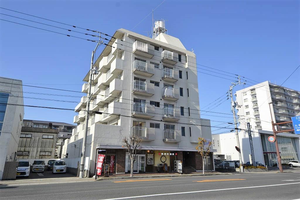 角野マンションの建物外観