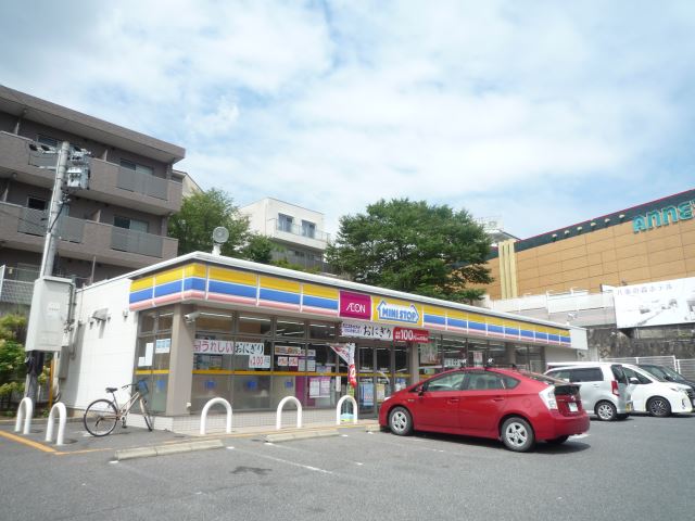 コンビニ　ミニストップ（コンビニ）まで140m