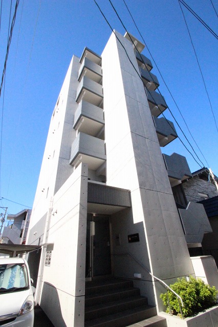 【広島市南区宇品海岸のマンションの建物外観】