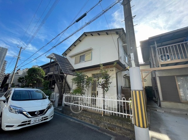 阪本貸家の建物外観