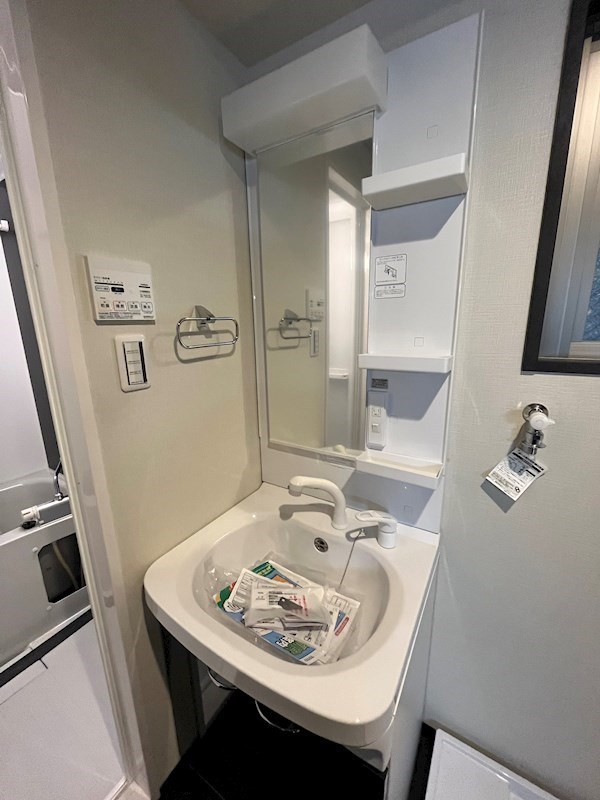 洗面設備　※同物件別号室参考写真
