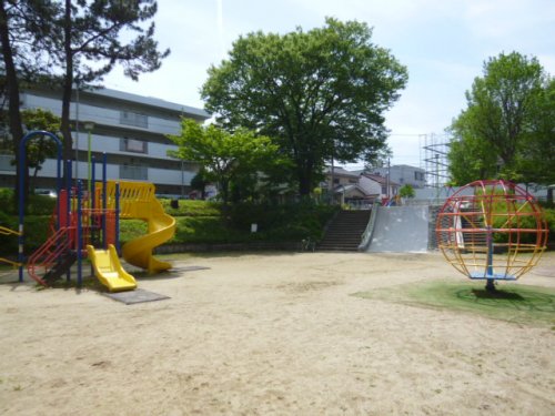 【エスティメゾン萱場の公園】