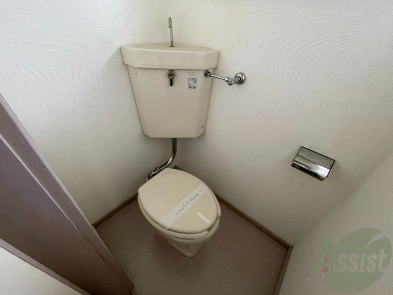 トイレ　トイレとお風呂が別なので清潔に使えて嬉しいですね。