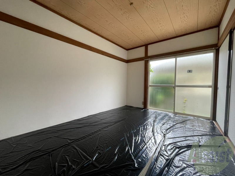 その他部屋・スペース　こちら６帖の和室です。のびのびできそうですね