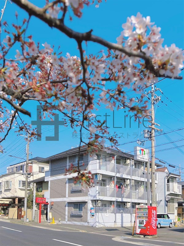 京都市左京区高野泉町のマンションの建物外観