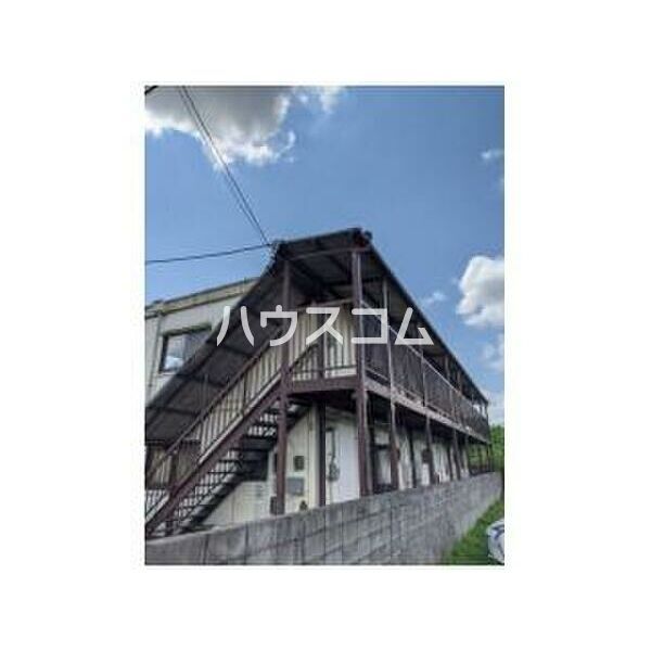 岐阜市高田のアパートの建物外観