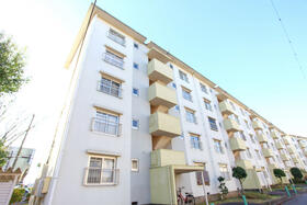 ＪＲ総武線/新検見川駅 バス11分 (バス停)さつきが丘第一 歩6分