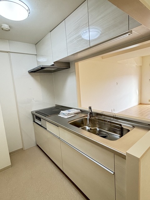 キッチン　システムキッチン交換（２０２５年９月完了）