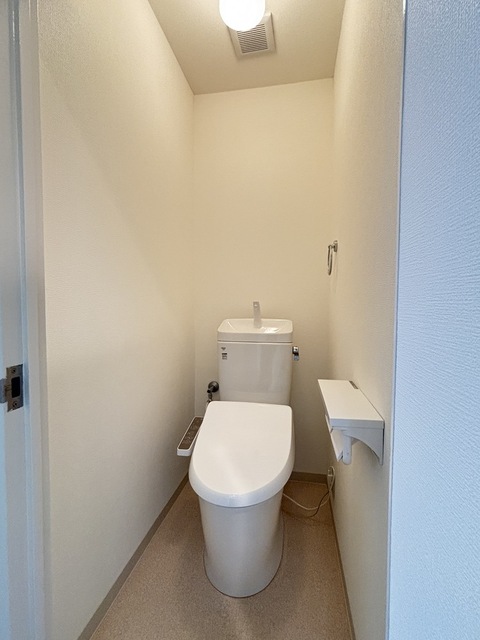 トイレ　トイレ交換（温水洗浄機能付）※２０２５年９月完了