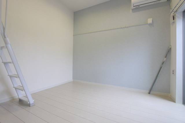 居室・リビング　※１０１号室室内参照