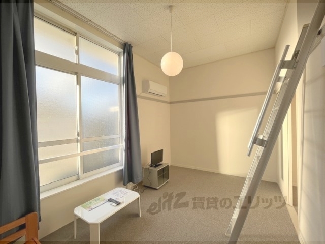 居室・リビング　洋室