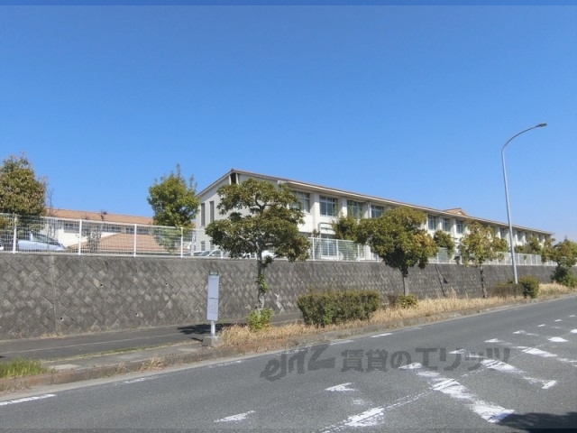 小学校　相楽台小学校（小学校）まで750m