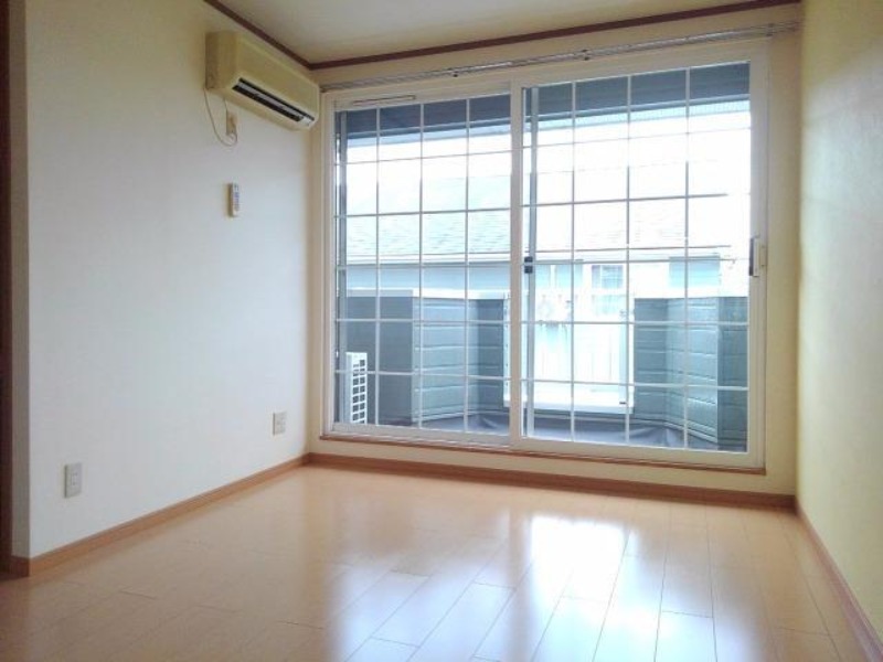 居室・リビング　図面と現状に相違がある場合には現状を優先