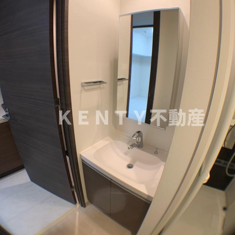 洗面設備　広い洗面スペース