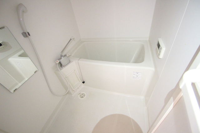 バス・シャワールーム　※別室の参考写真の為、現況優先です。