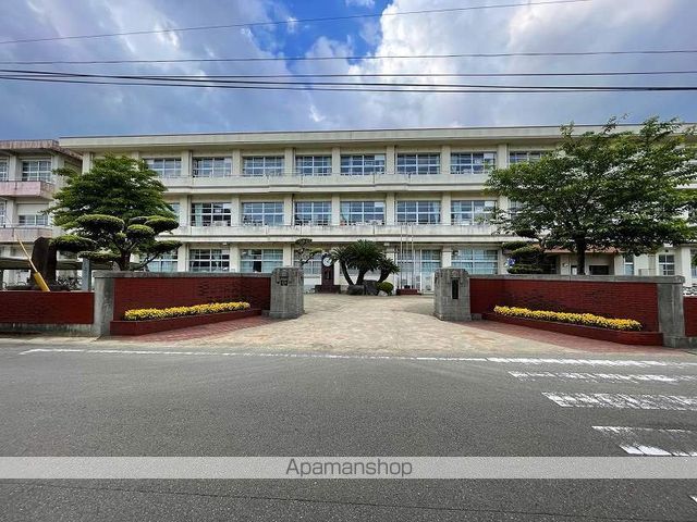 中学校　都城市立妻ヶ丘中学校（中学校）まで183m