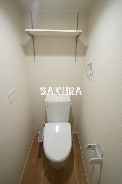 トイレ　嬉しい温水洗浄便座♪