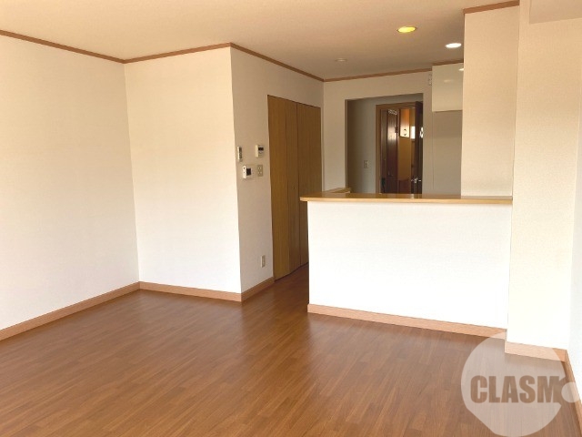 居室・リビング　単身タイプでは珍しいカウンターキッチン♪