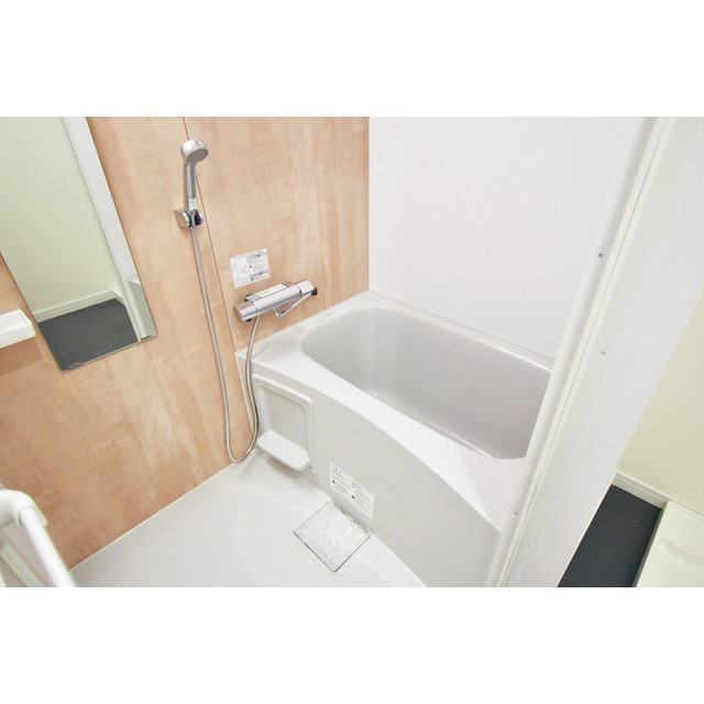 バス・シャワールーム　お風呂です