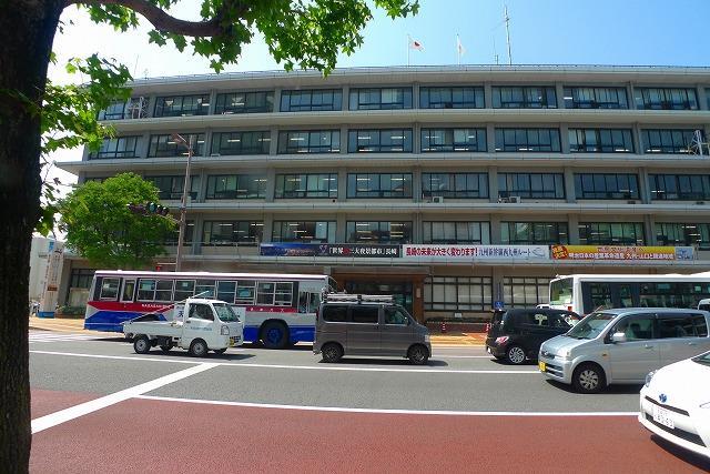 役所　長崎市役所（役所）まで470m