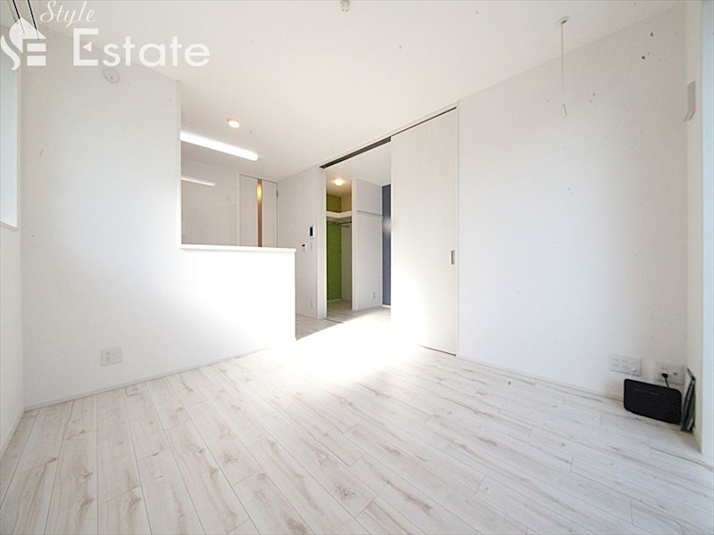 居室・リビング　内装