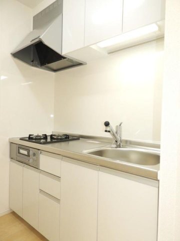 キッチン　コンパクトなキッチンで掃除もラクラク