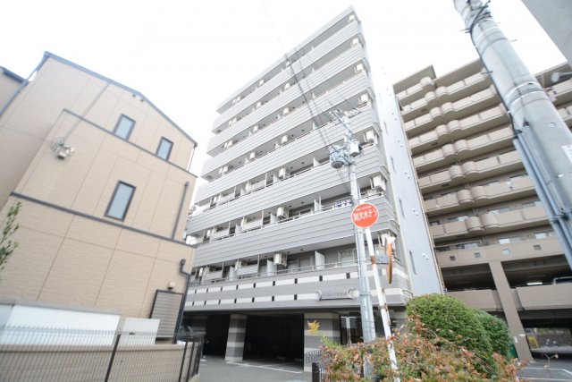 建物外観　安心のオートロック付き♪