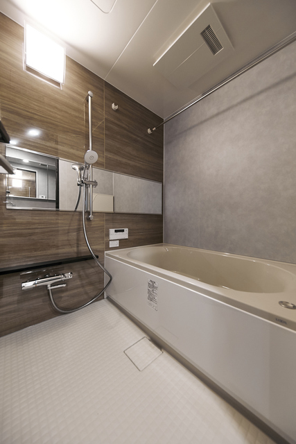 バス・シャワールーム　※写真は同タイプ住戸です。