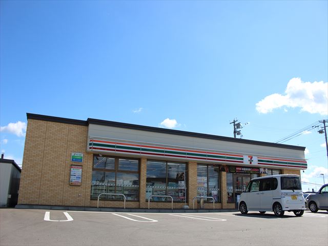 コンビニ　セブンイレブン 北見東10号線店（コンビニ）まで865m