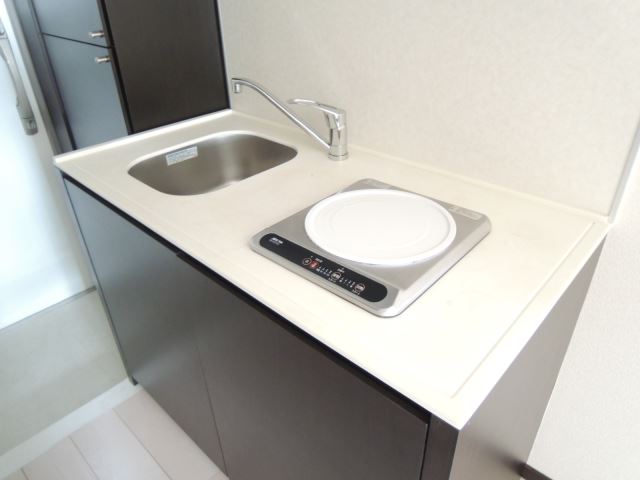 キッチン　ＩＨコンロ付のキッチン。