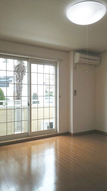 居室・リビング　ゆったりとした居間です