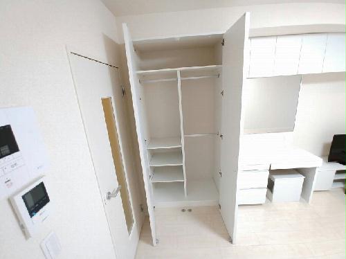 収納　居室収納：クローゼット