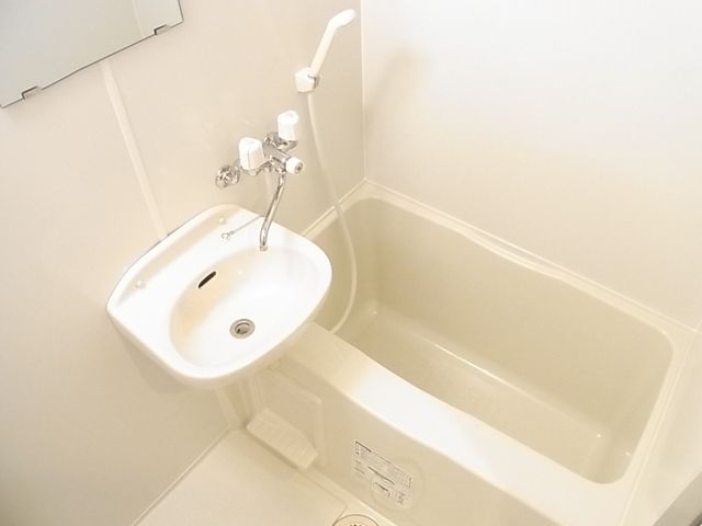 バス・シャワールーム　清潔感のあるバスルーム☆