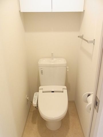 トイレ　ウォシュレット付きです♪