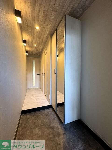 玄関　エントランス