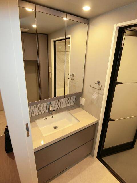 居室・リビング　温水洗浄便座完備