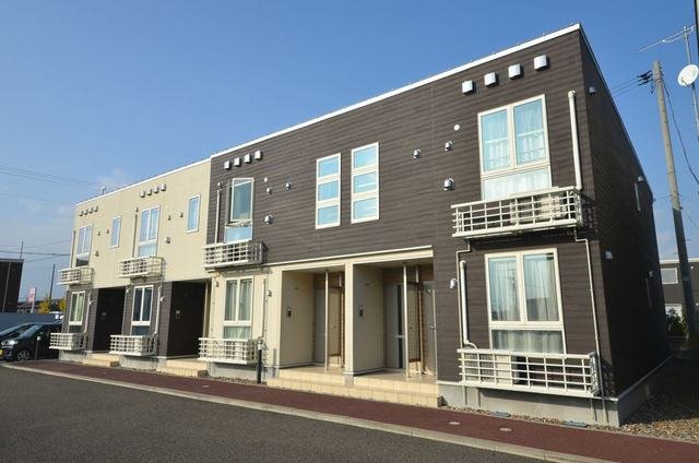 建物外観　落ち着いた雰囲気の外観です