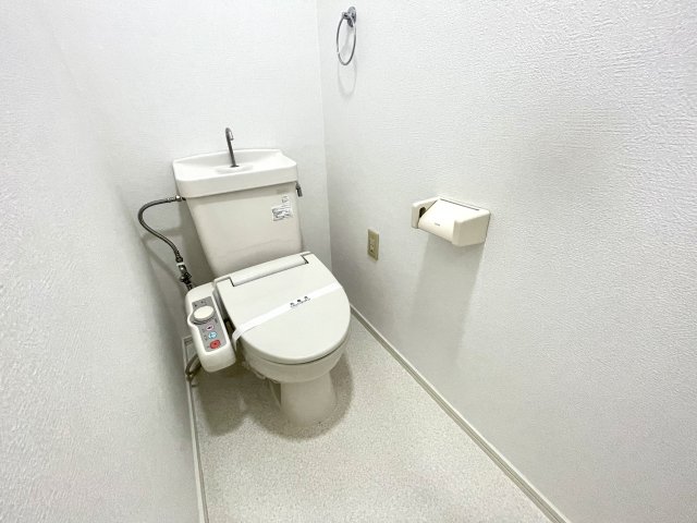 トイレ　コンパクトで使いやすいトイレです♪