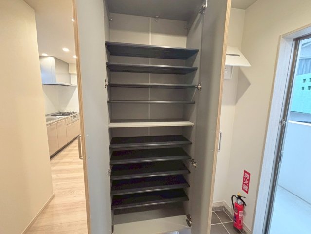 玄関　サンマリン安里（ＴＣ）那覇市安里エリア