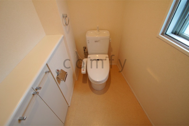 トイレ　ウォシュレット付きトイレ